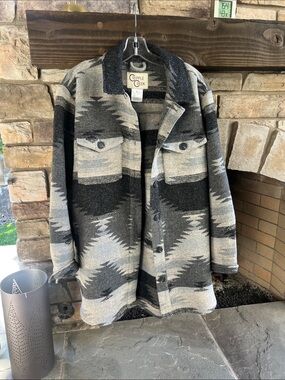 Women's Cripple Creek Southwester Black & Gray Aztec Western Pattern Jacket “L”